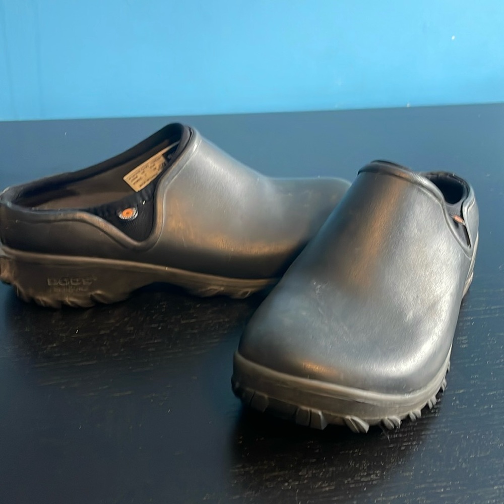 Bogs clog shoes, waterproof, ladies size 7 black
